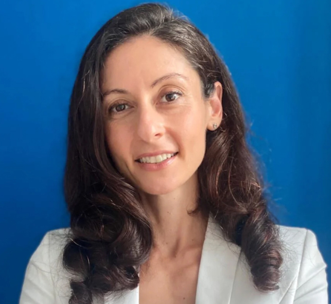 Grobrix: Lauren - Director & Strategic Advisor
