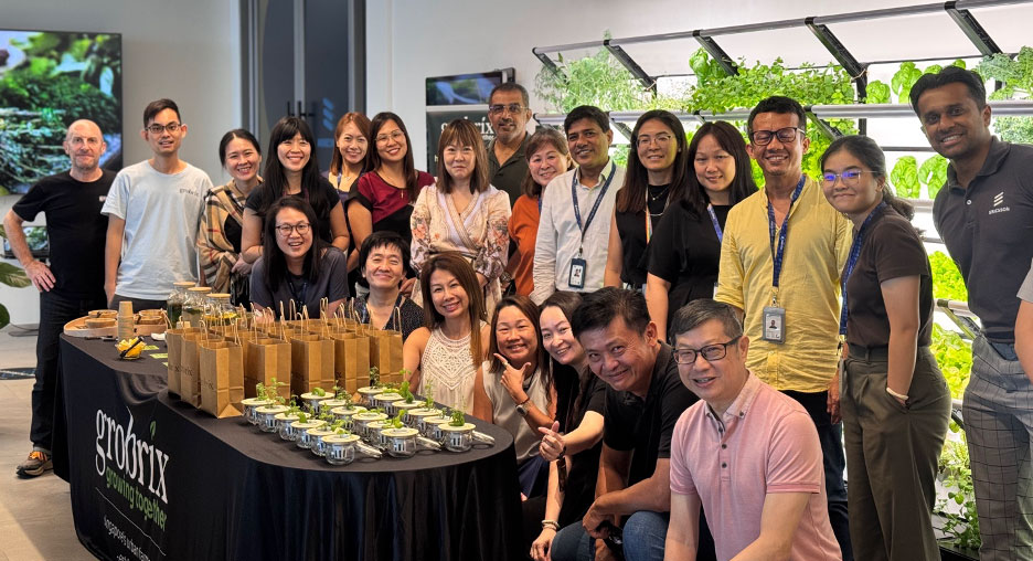 Ericsson Singapore HQ - A Herbal Tea Workshop with Farmer Gareth